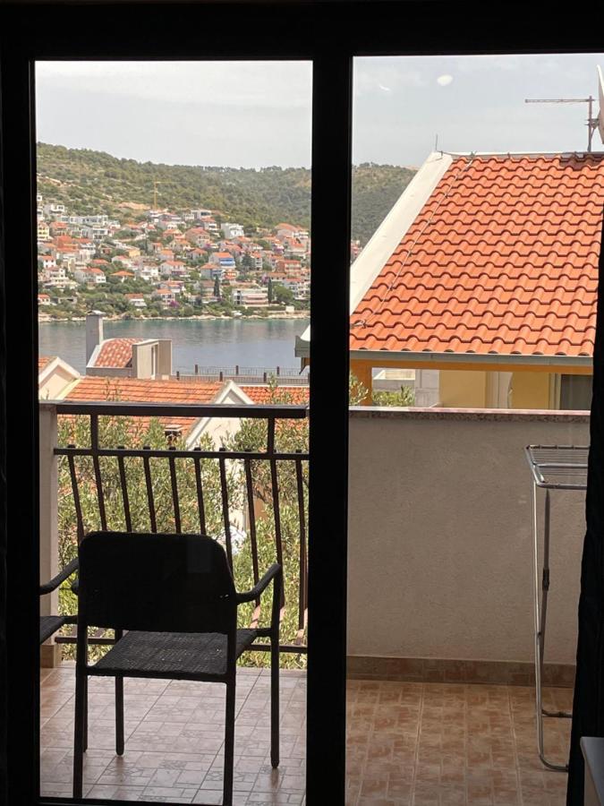 Apartment Jakasa Trogir Exterior foto