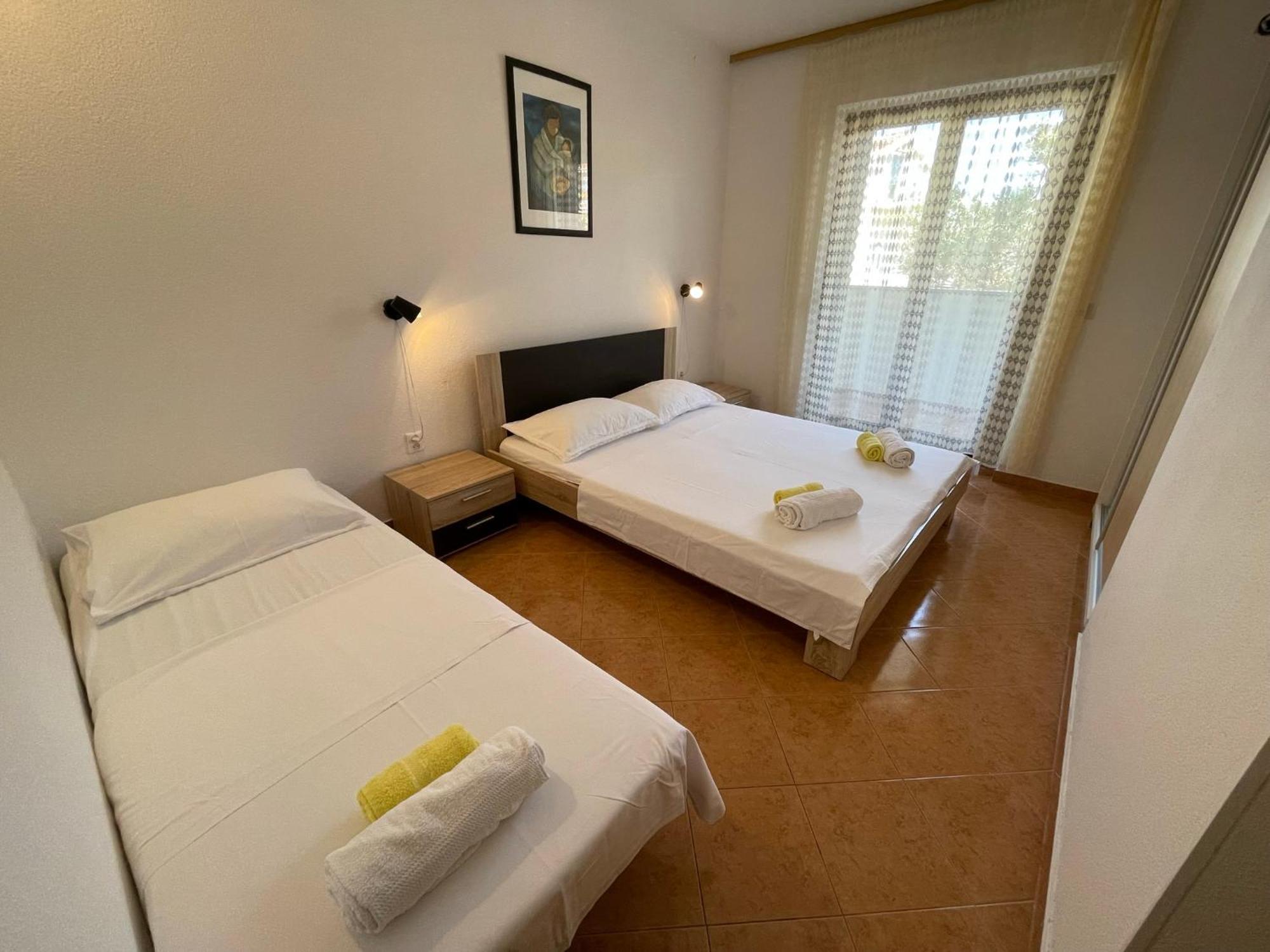 Apartment Jakasa Trogir Exterior foto