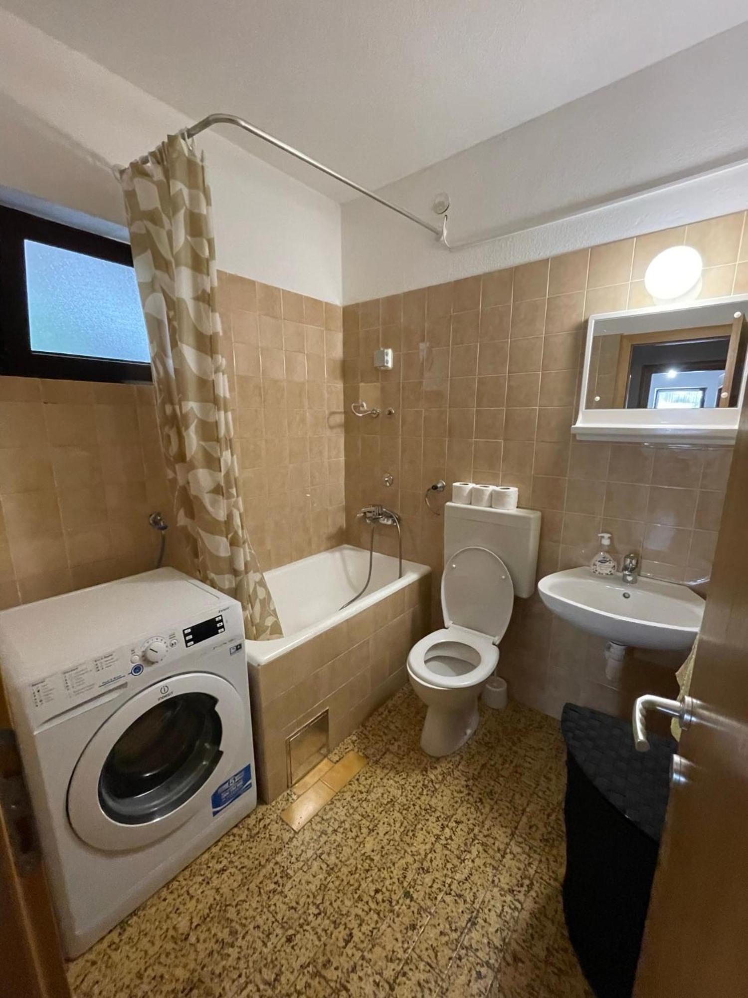 Apartment Jakasa Trogir Exterior foto