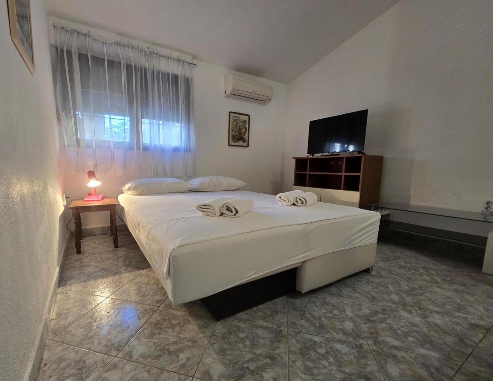 Apartment Jakasa Trogir Exterior foto